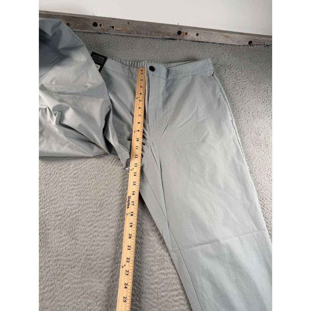 Banana Republic Motion Tech Hybrid Pants Mens 38x30 Gray Polyester Stretch NWT